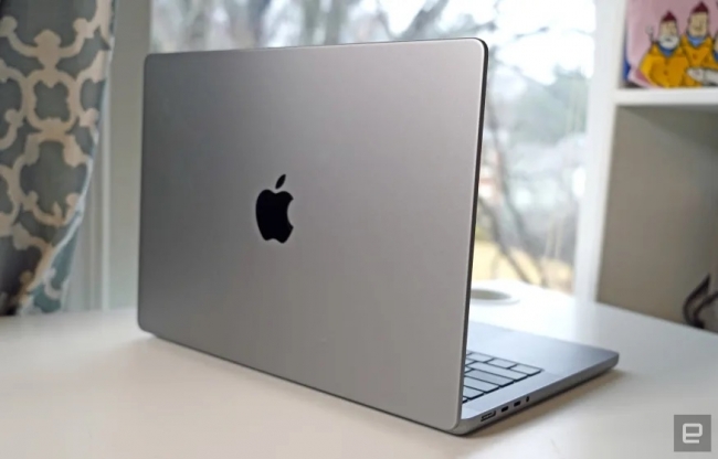 Macbook Air 15 inch giá rẻ có thêm bằng chứng về sự tồn tại