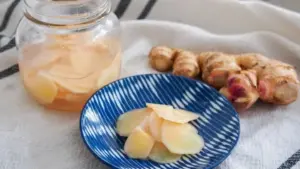 Mỗi ngày ăn 2 lát gừng ngâm giấm, cơ thể có 5 thay đổi bất ngờ